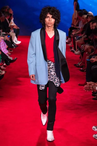 Look 45